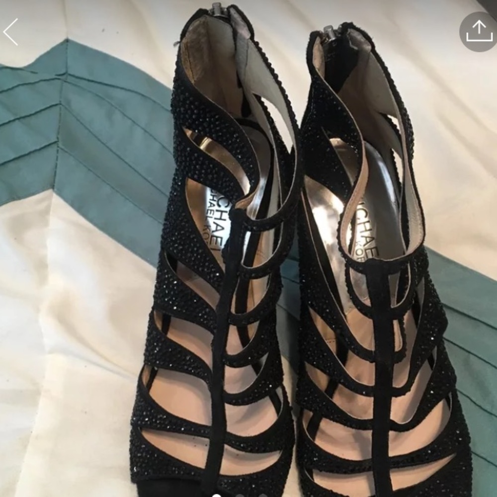 Micheal Kors heels black